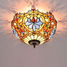 Plafoniere im Tiffany-Stil...